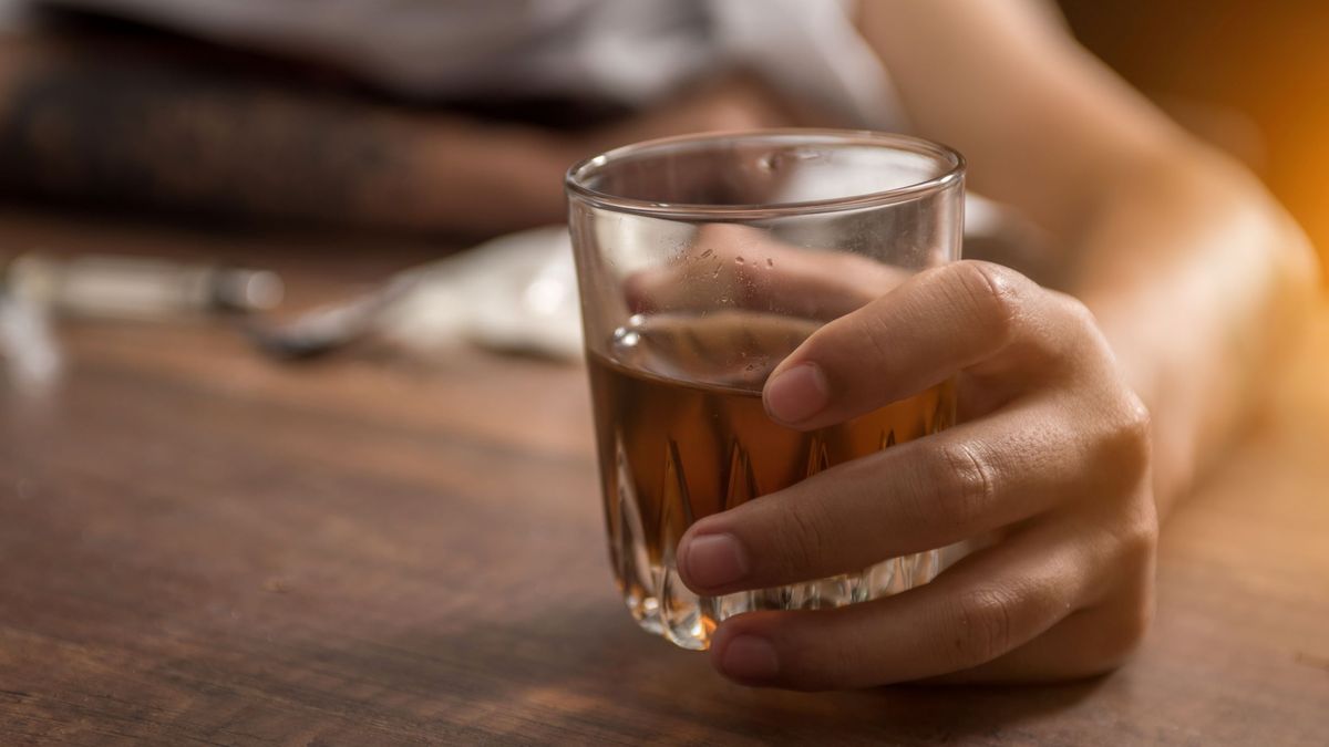 Alkohol ułatwia zasypianie, ale jakość snu jest znacznie gorsza.