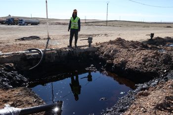 Ile kosztuje ropa naftowa? Surowiec zmienia cenę [10.3.2026 r.]