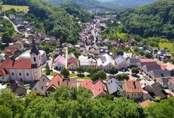 Urokliwe miasto w Czechach. Wiąże się z nim przerażająca legenda, która... dała początek pysznym ciasteczkom