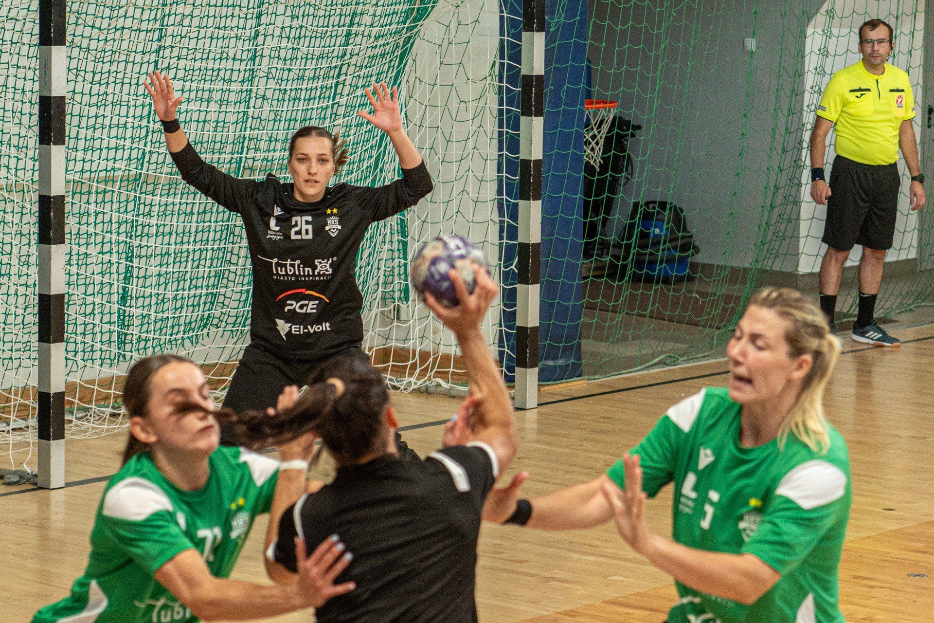 (Szczypiornistki PGE MKS El-Volt Lublin w finale 3. Memoriału Edwarda Jankowskiego pokonały Sośnicę Gliwice)