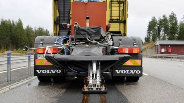 Samochód elektryczny zasilany z... drogi. Tak może wyglądać transport przyszłości 1