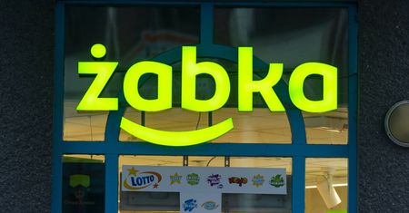 Kontrowersje wokół promocji w Żabce. Resort zdrowia zawiadamia prokuraturę