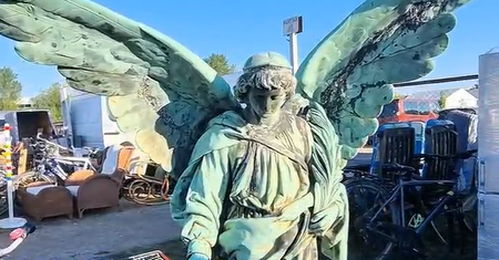 "Szukaliśmy 20 lat i on na nas czekał". Niezwykłe znalezisko na targu staroci
