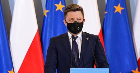 COVID-19. "Szczepionki się skończyły". Apel ministra do seniorów