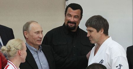 Od ikony kina akcji do pupilka Putina. Upadek Stevena Seagala