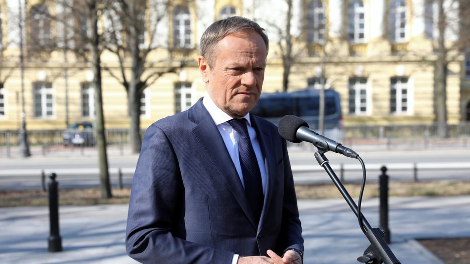 Tusk apeluje do Morawieckiego. "Czas dorosnąć"