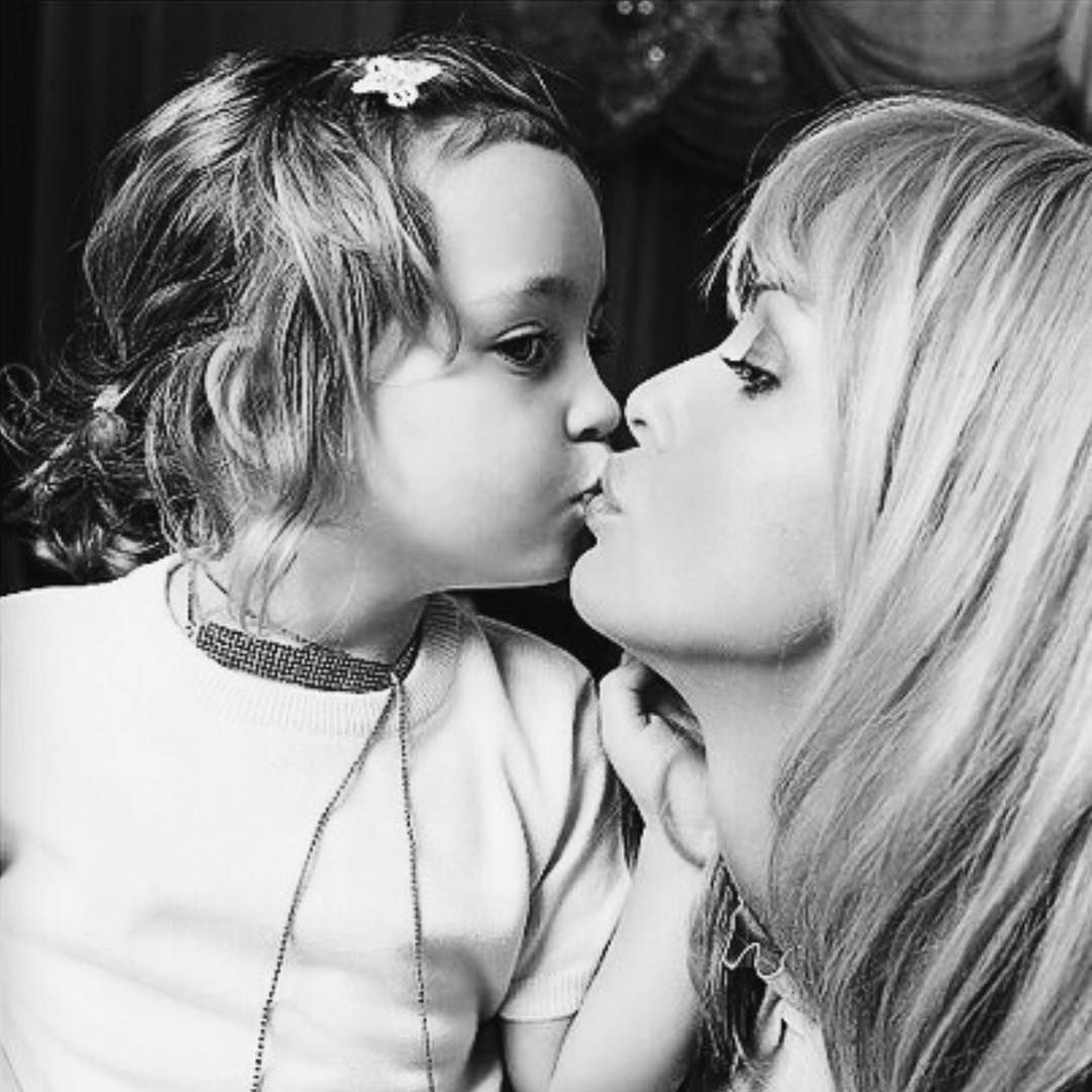 Izabella Scorupco z córką Julią 