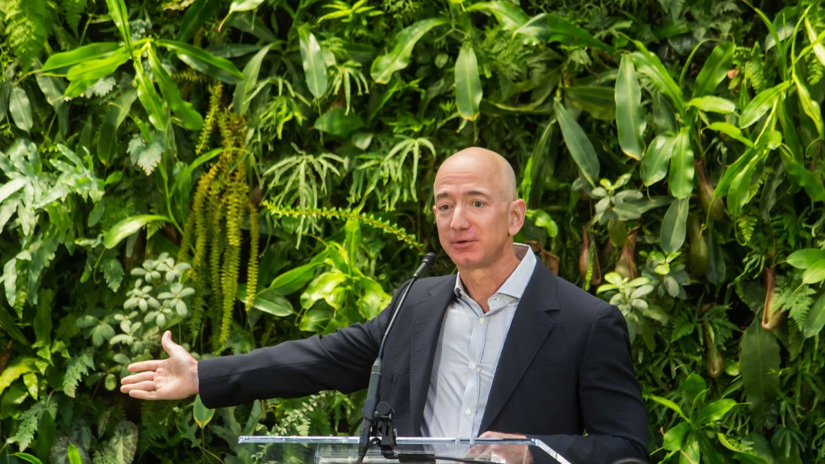 Gosposia, która pozwała Bezosa, pracowała w jego domu od 2019 roku