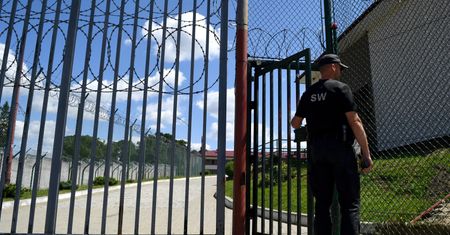 Przemęczeni strażnicy, niesprawne kamery – NIK o polskich więzieniach