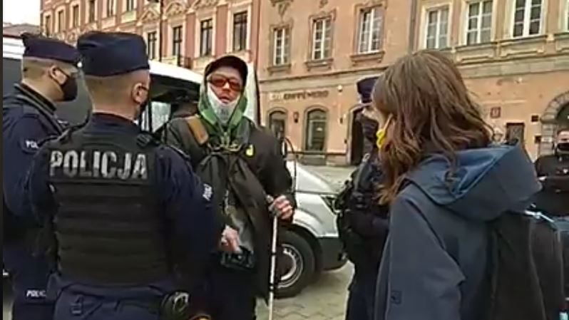 Strajk Przedsiębiorców. Warszawa. Na proteście zatrzymano niewidomego. Wywieźli go za Warszawę