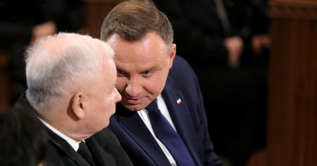 Co z weryfikacją szczepień? "Duda jest sceptyczny". Spięcie z Kaczyńskim?