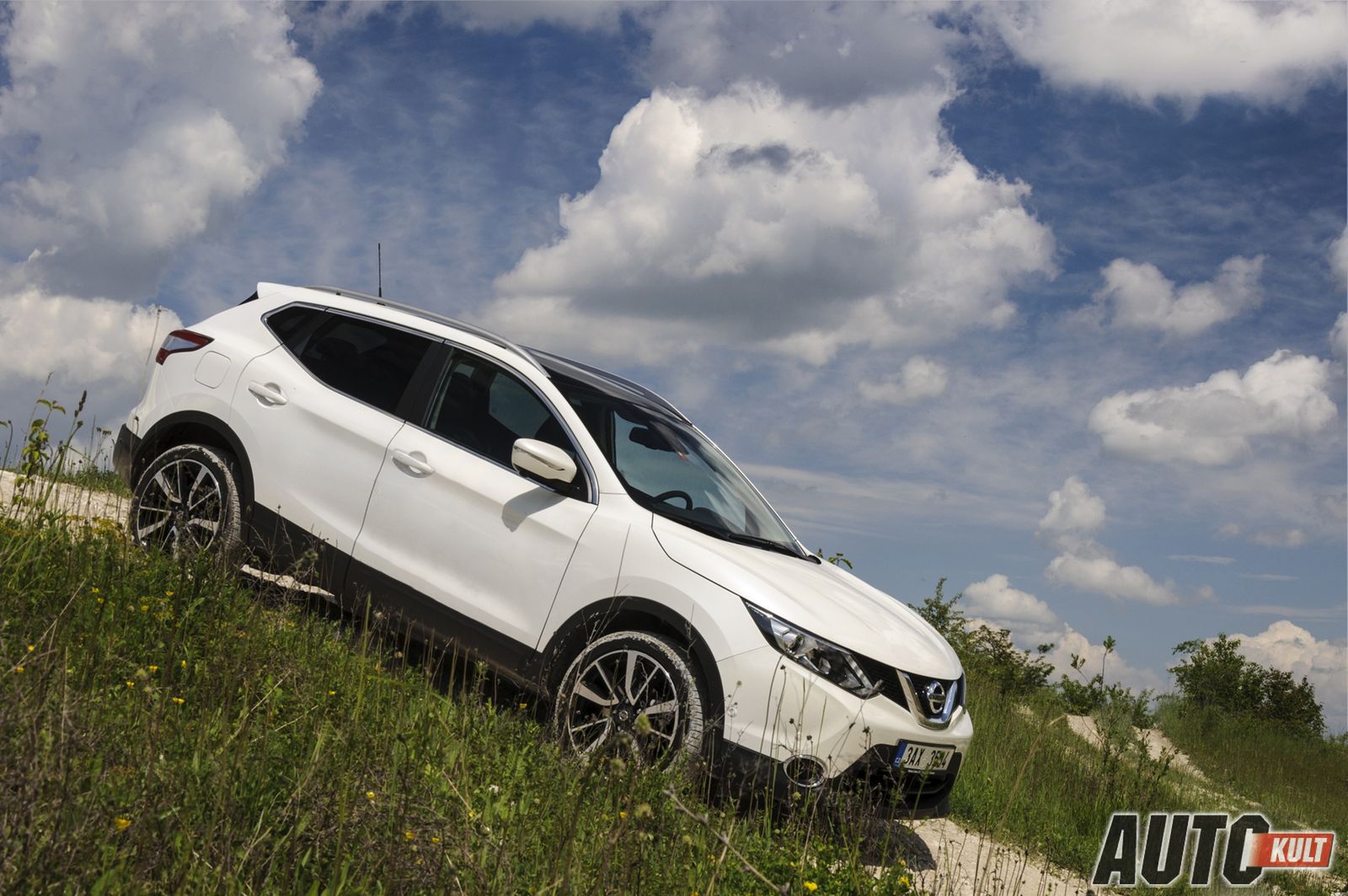 Nissan Qashqai dCi 130 4x4 Tekna - test [galeria zdjęć] 7