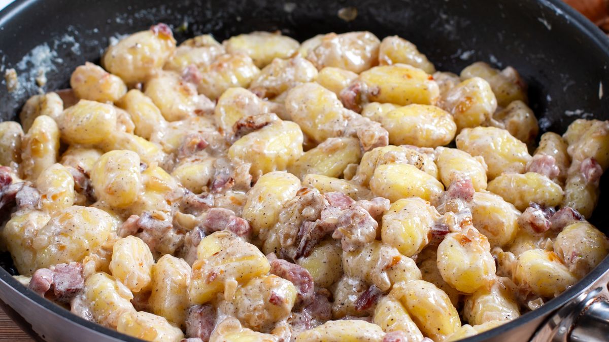 Mięciutkie kluseczki w kremowym sosie