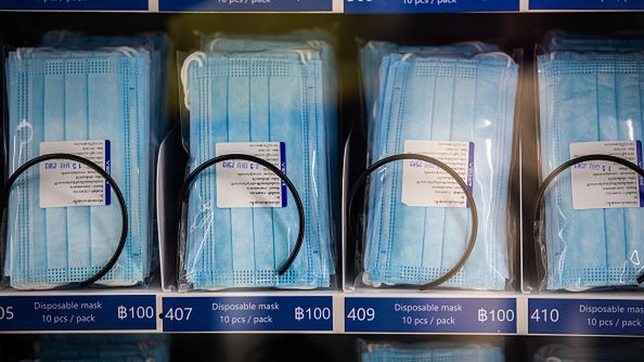 Naukowcy opracowali maseczkę, która świeci się po wykryciu koronawirusa 1