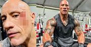 Dwayne Johnson miał wypadek na siłowni. Nagrał krwawe wideo