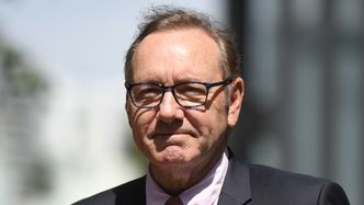 Jest wyrok w sprawie Kevina Spacey'ego! Zniesławiony gwiazdor POPŁAKAŁ SIĘ w sądzie