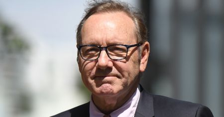 Jest wyrok w sprawie Kevina Spacey'ego! Zniesławiony gwiazdor POPŁAKAŁ SIĘ w sądzie