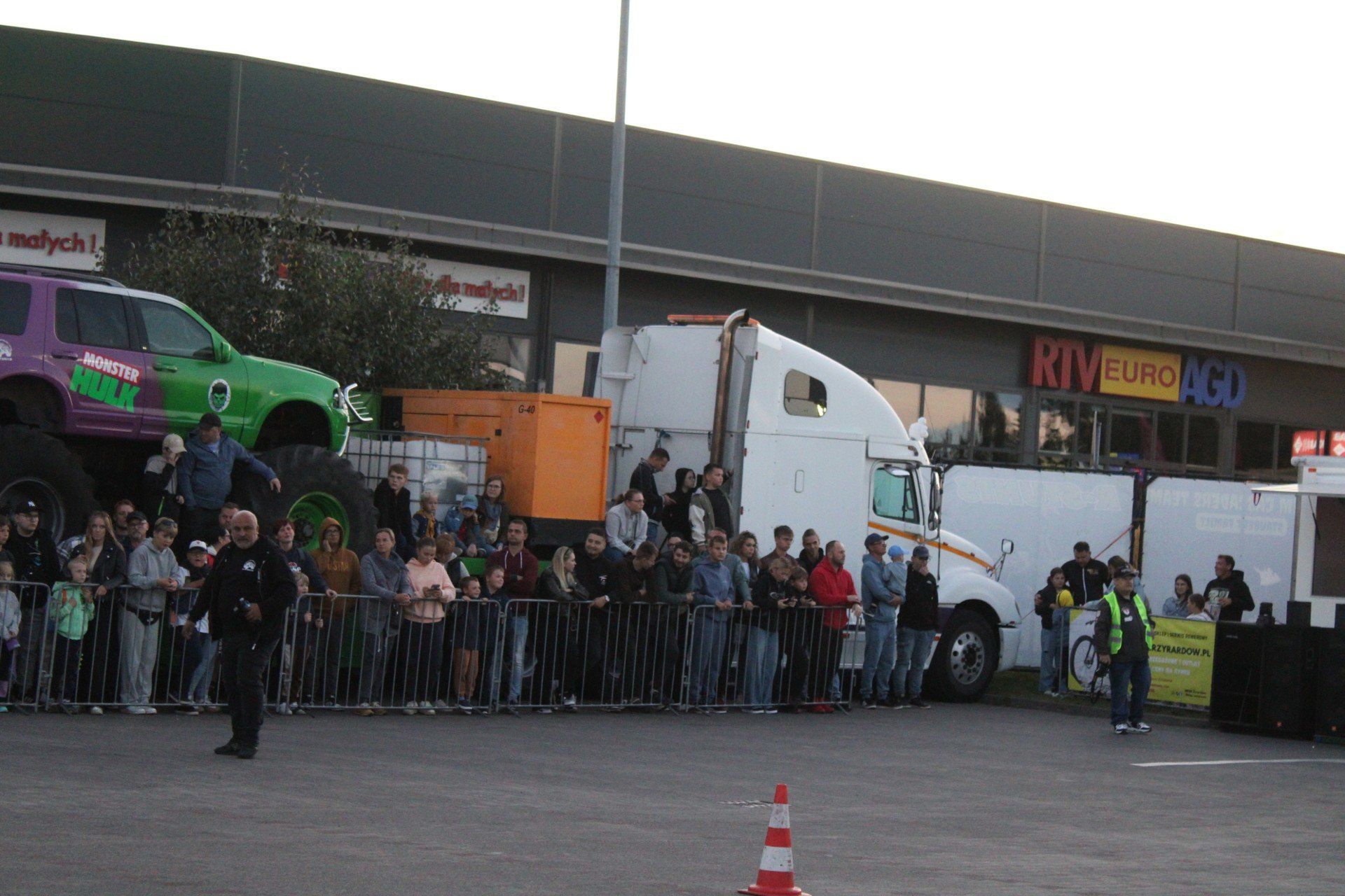 Monster Truck Show w Gnieźnie. Za nami wyjątkowe kaskaderskie wyczyny!