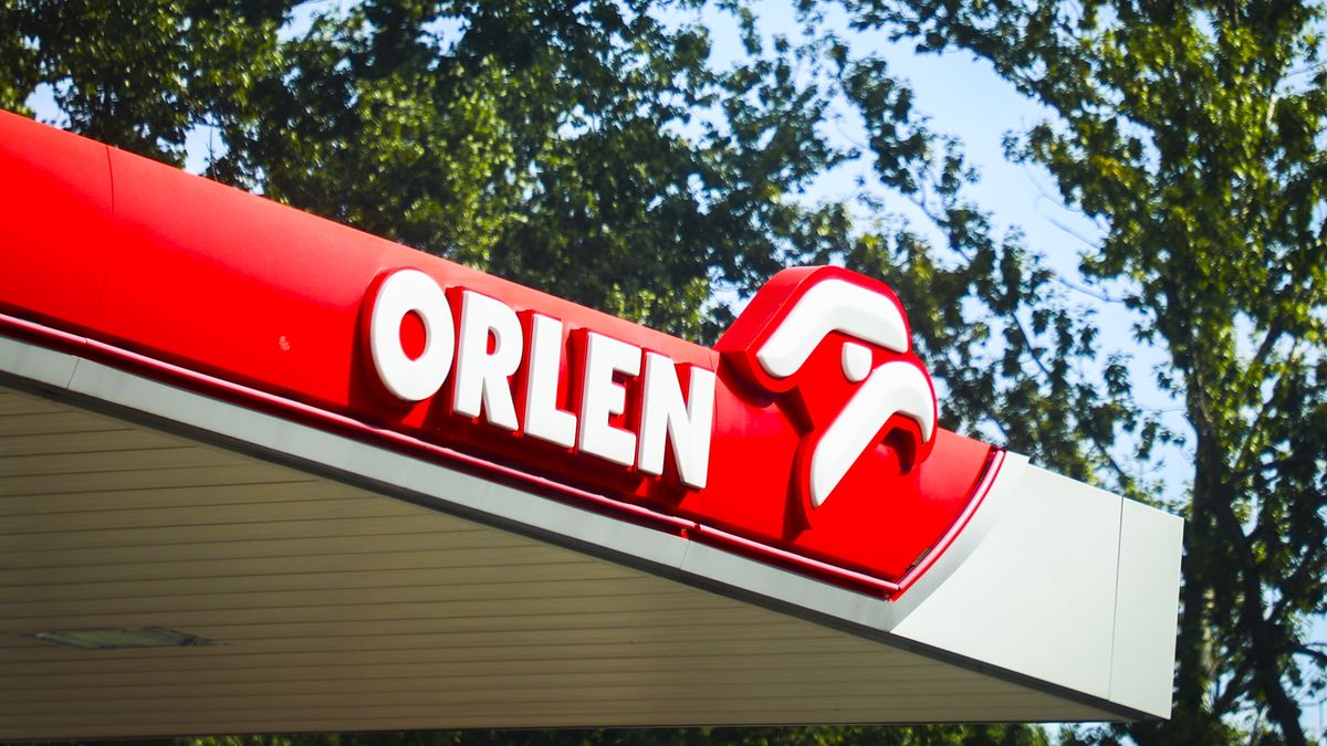 Politycy prawicy atakują Orlen za brak publikacji wyników spółki za drugi kwartał 2024 r.