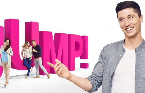 Robert i Anna Lewandowscy kibicują przed telefonami w reklamie Jump! w T-Mobile (wideo)