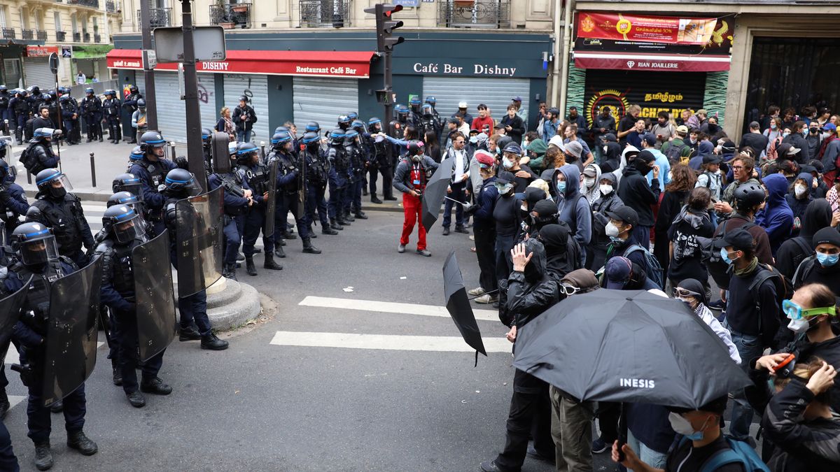 Masowe protesty we Francji - zdjęcie ilustracyjne