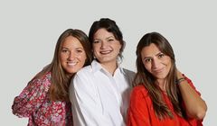 Maria Mazurczak, Anita Kozłowska i Natalia Bugdoł w zespole produkcyjnym Papaya Films
