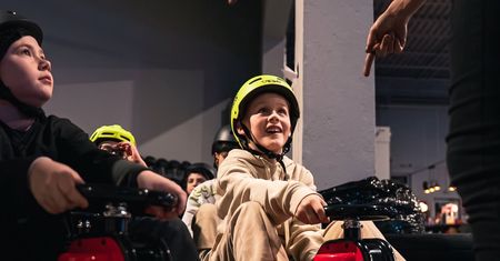 Syn postanowił kupić Crazy Carta, a oni stworzyli z przyjaciółmi atrakcję dla całego Torunia. Tak powstało City Drift