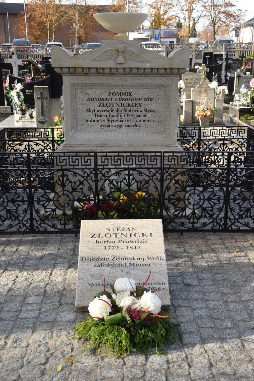 Zbierają na odnowę zabytkowych nagrobków w Zduńskiej Woli. To już 13. kwesta