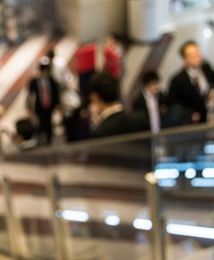 Zakupy ze smartfonem. Przegoniliśmy Niemców i Francuzów