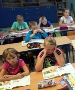 Podręcznikowy chaos w szkołach