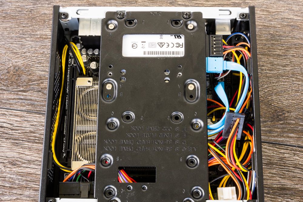 Mini PC bez karty graficznej zamiast konsoli? Sprawdzamy AMD Kaveri A10-7800 7