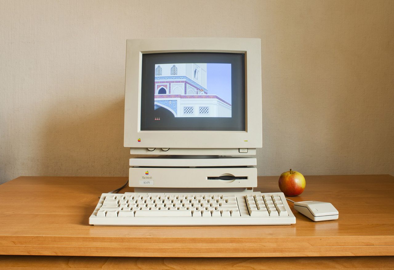 Popularny Macintosh LC475 miał stać się podstawą urządzenia Apple do odbioru telewizji interaktywnej.