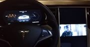 Tesla Model S z Gentoo Linuksem pozwala na oglądanie filmów