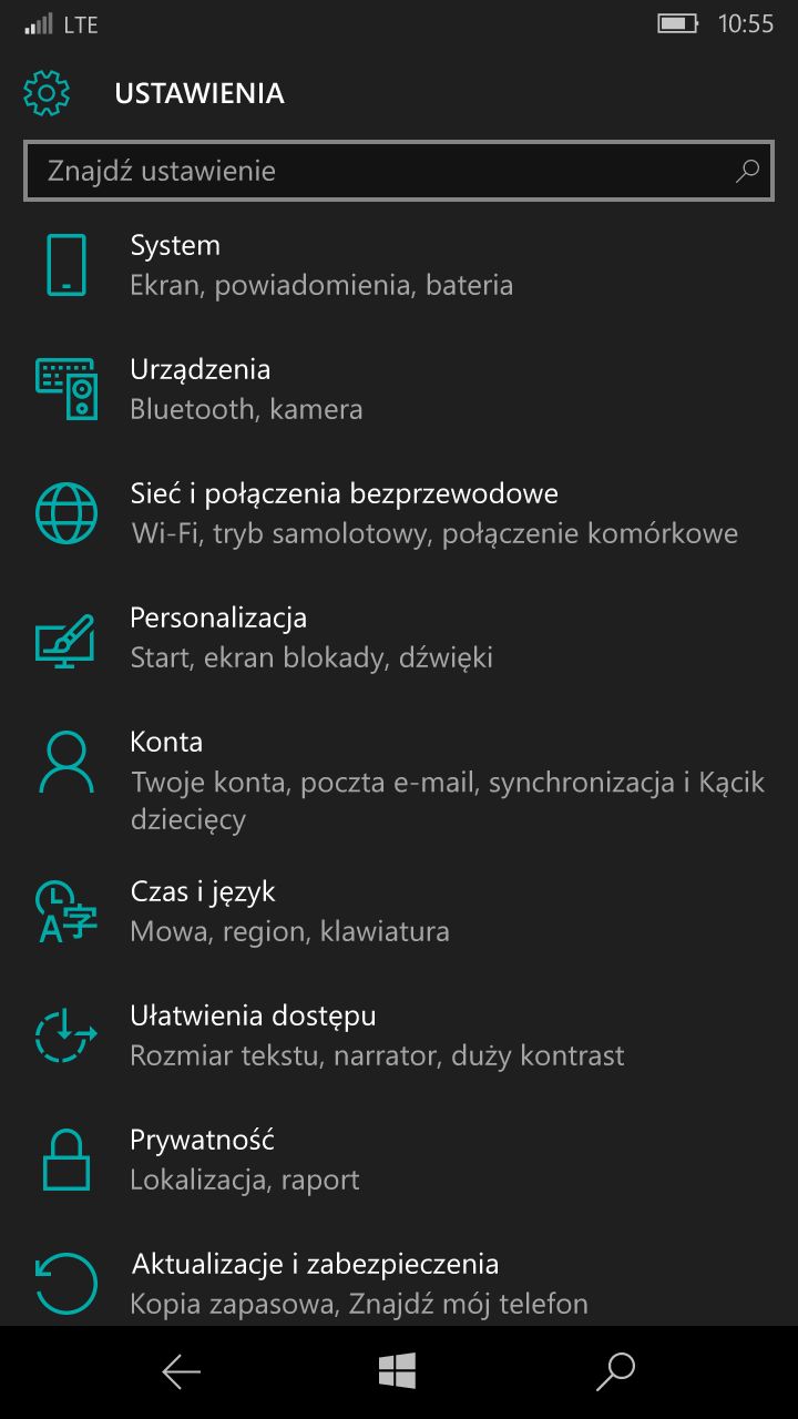 Ustawienia są pogrupowane tak jak w komputerowej wersji W10