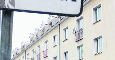 Kraków: Huta chce sprzedać mieszkania za grosze