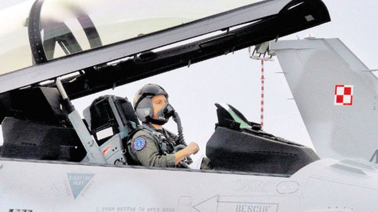 Zwycięzca aukcji poczuje się jak pilot prawdziwego F-16