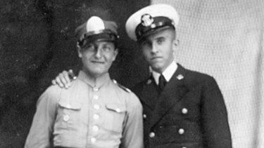 1938 r. Zdzisław Starostecki (z lewej) w chełmskiej Szkole Kadetów