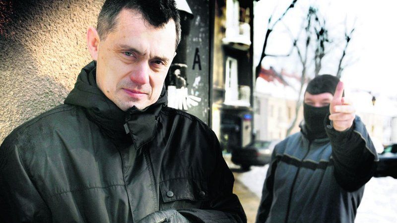 Mafiosi, strzelaniny i morderstwa znajdziemy w kryminalnych powieściach Artura Górskiego. Akcja najnowszej toczy się m.in. na Bielanach