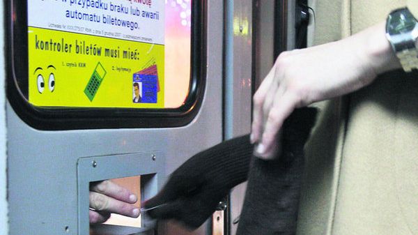 W Krakowie bilet jednorazowy można kupić u kierowcy wyłącznie za odliczoną kwotę