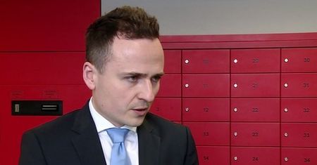 Poczta Polska angażuje się w program "Rodzina 500 plus". Pieniądze doręczy do domu lub na konto
