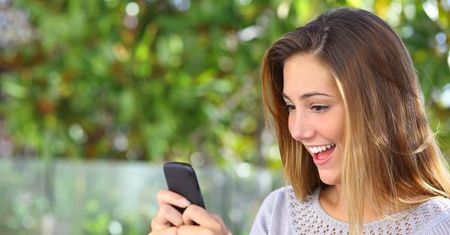 Bezpieczna ze smartfonem - aplikacje dla współczesnych kobiet