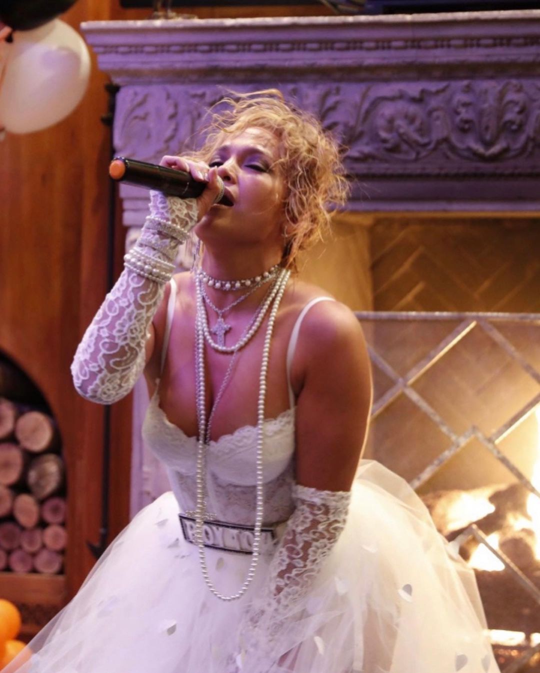 Jennifer Lopez jako Madonna na Halloween 2020