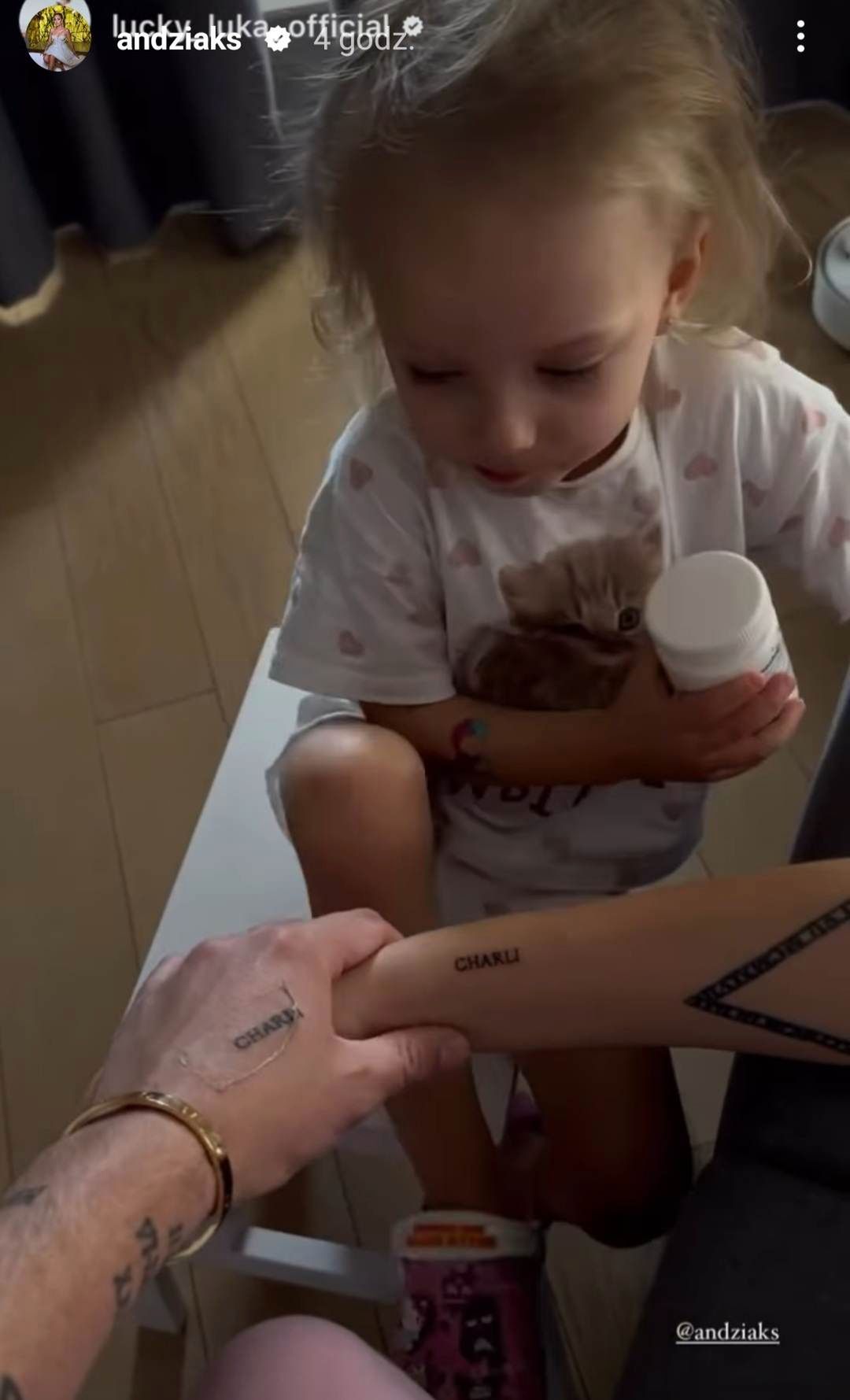 Andziaks i Luka zrobili tatuaże z imieniem córeczki