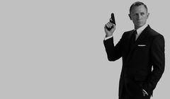 Apple i Amazon walczą o prawa do Jamesa Bonda