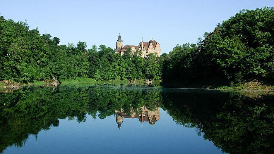 Dolny Śląsk. Kolejny nielegalny zrzut ścieków. Tym razem cierpi Jezioro Leśniańskie