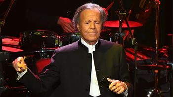 Julio Iglesias oskarżony o molestowanie i handel ludźmi. Nie zgadza się z zarzutami: "FAŁSZYWE"