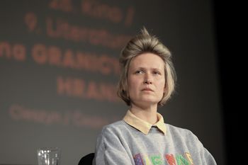 Była gwiazdą serialu Netfliksa. Dziś szuka pracy