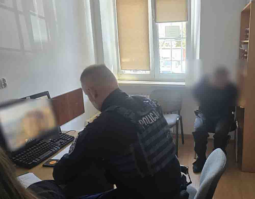Lubin. Wnuk sadysta złamał zakaz zbliżania się do babci, a dziadka okradł