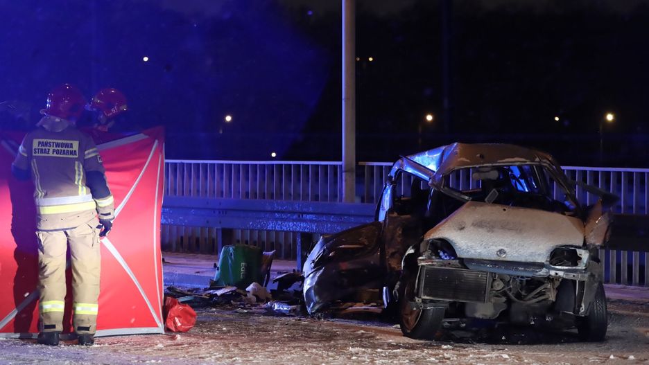 Tragiczny wypadek na Moście Gdańskim. Zginął dostawca jedzenia 