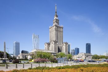 Pogoda w Warszawie. Prognoza na poniedziałek 27 października. Chłodno i deszczowo